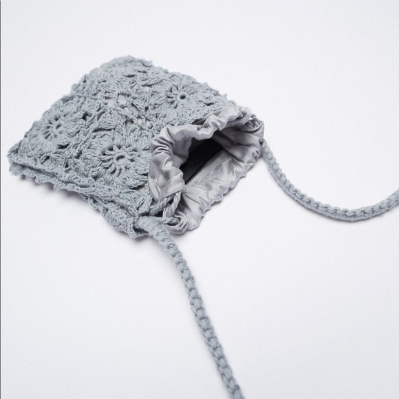 NWT. Zara Gray Mini Crocheted Crossbody Bag. - Picture 4 of 8